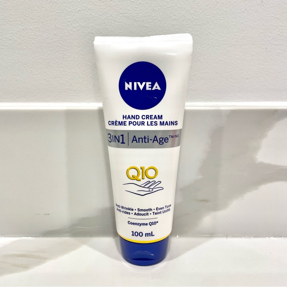 🟠5/$25 NEW Nivea 3-in-1 Anti-Age Q10 Hand Cream